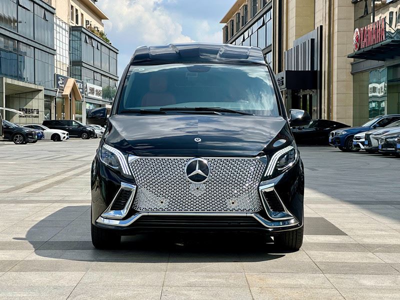Mercedes-Benz2.0T Business 8 lugares